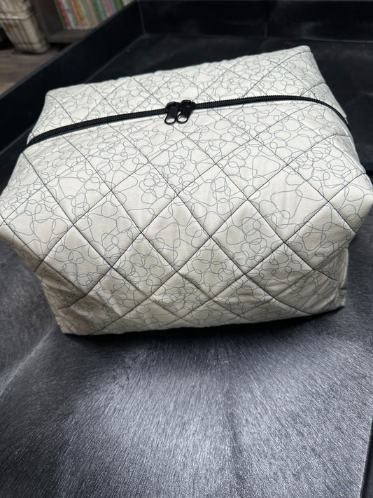 Boxed Zipper Pouch (Susie)